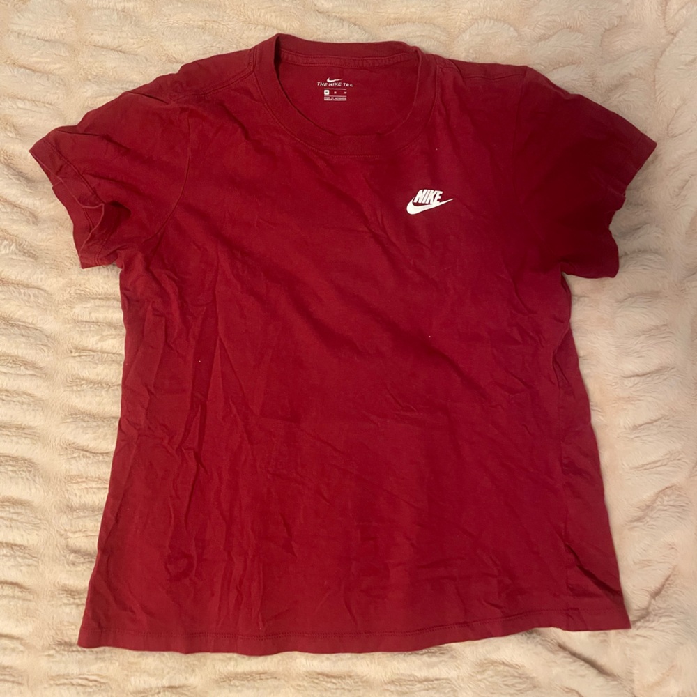 Nike tee